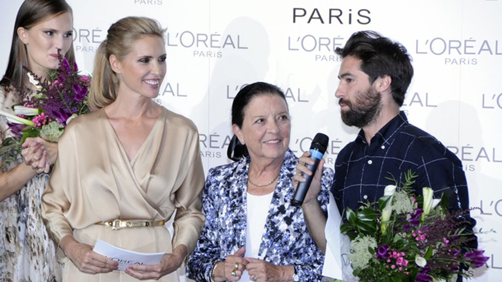 Juan Vidal fue el diseñador ganador del premio L´Oréal, mientras que Alla Kostromichova recogió el de mejor modelo