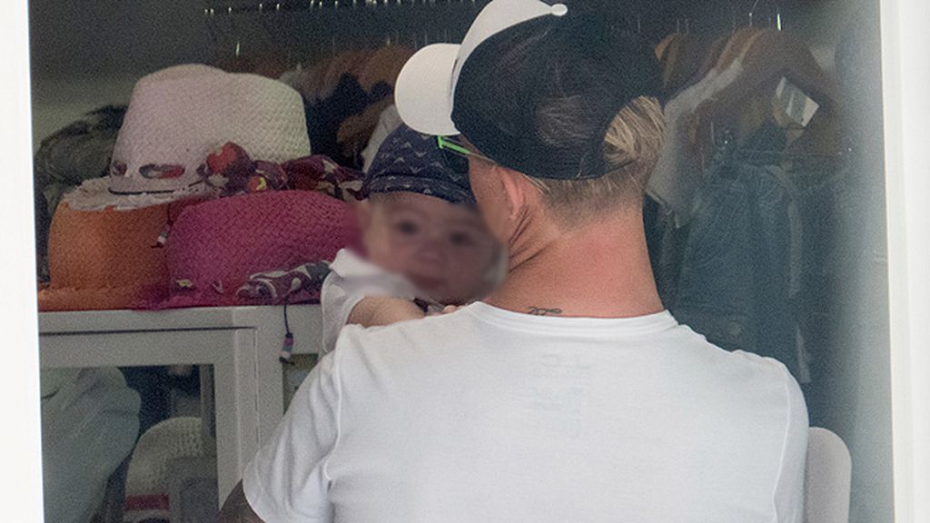 Las primeras vacaciones de Enzo, el hijo de Guti y Romina, en  Ibiza