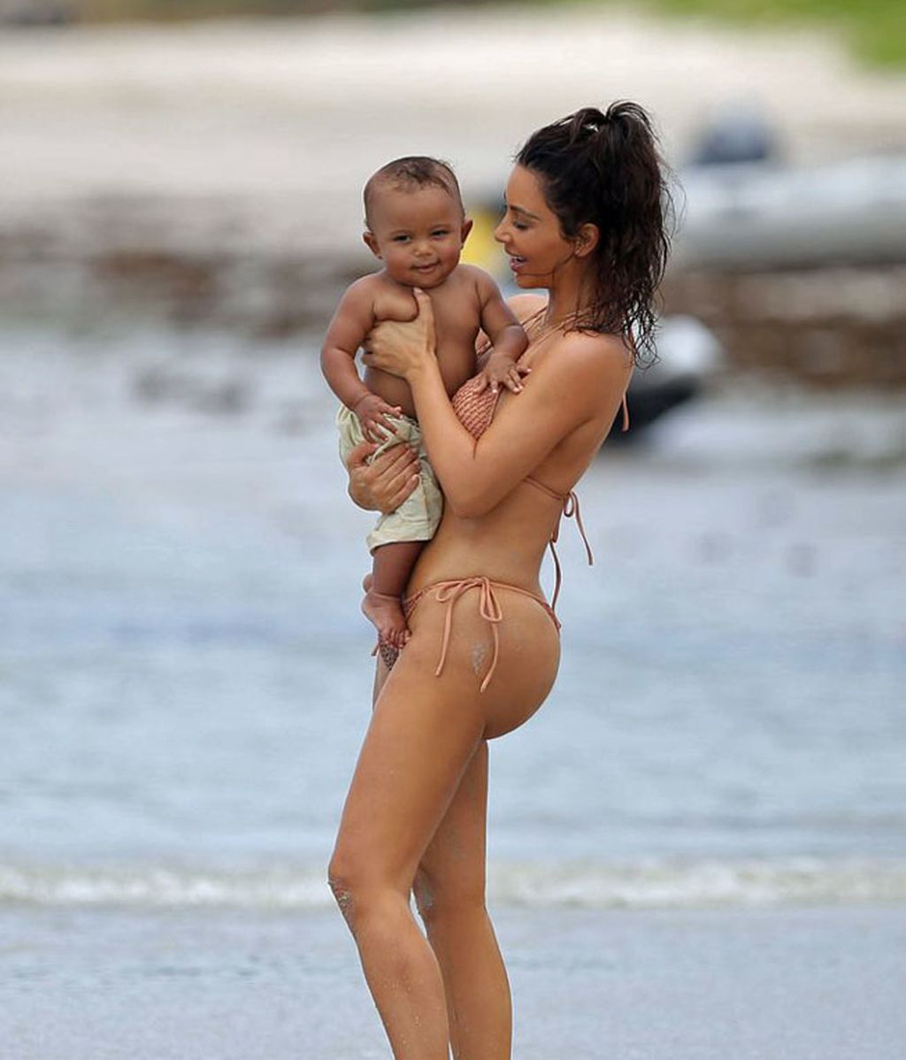Kim en Punta Mita, México, con sus hijos, North y Saint West