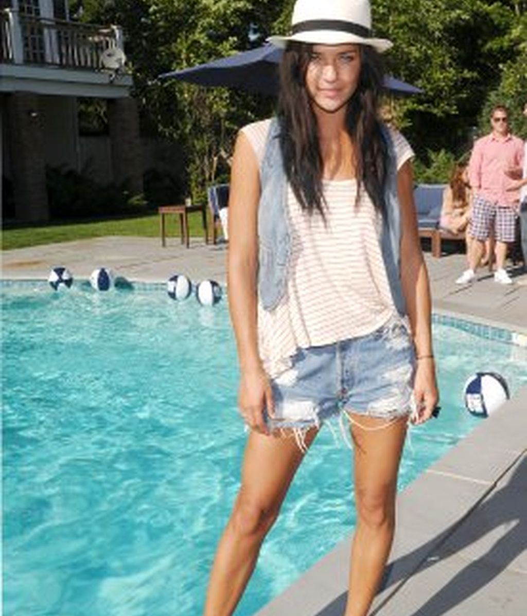 ¿Qué le pasa al pelo de Jessica Szohr?