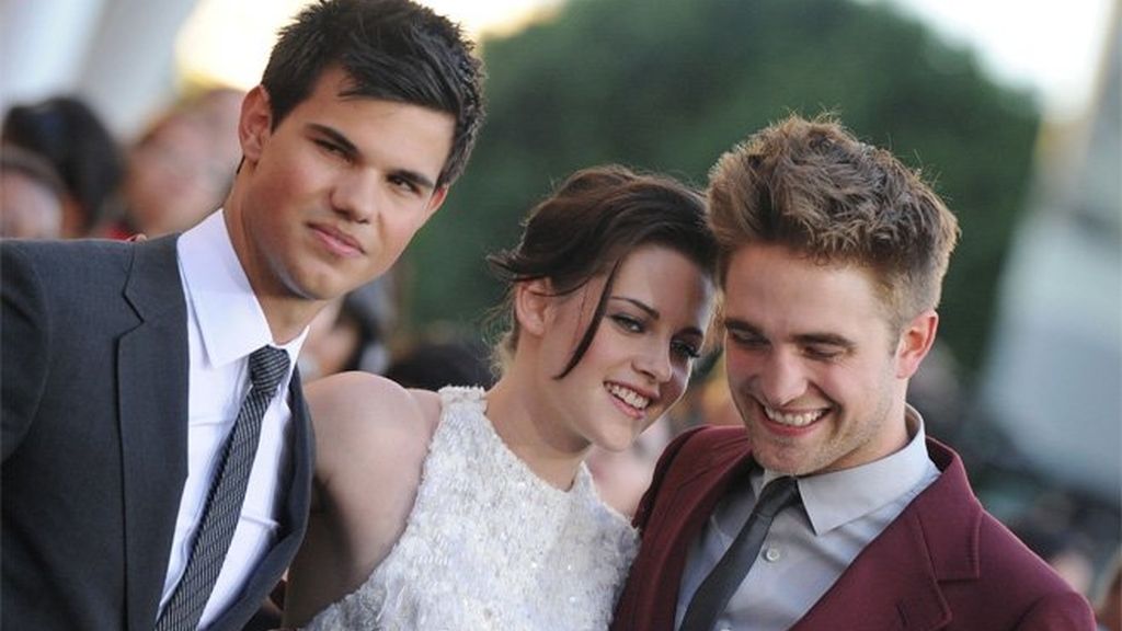 Dilema: ¿Kristen Stewart fashion o emo?