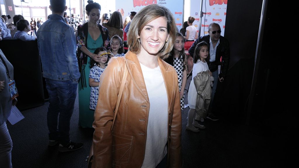 Con Alejandra Martos, hija de Raphael, estuvimos hablando de lo mucho que le gusta su trabajo como restauradora en el Museo Thyssen