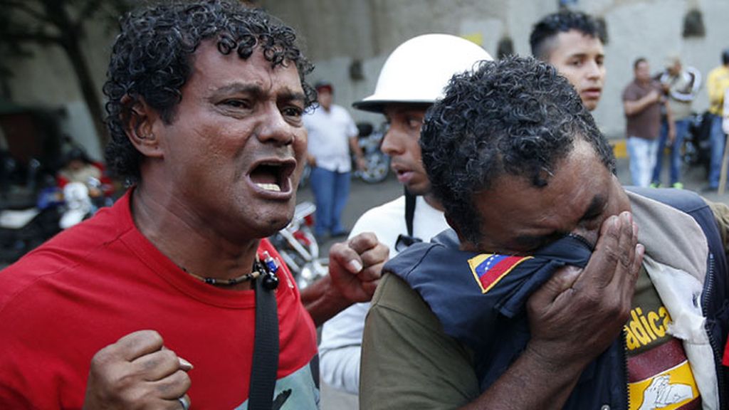 Sentimientos enfrentados tras la muerte de Chávez