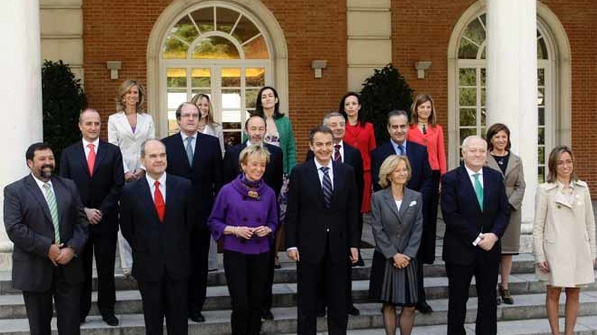 Foto de familia del nuevo Gobierno