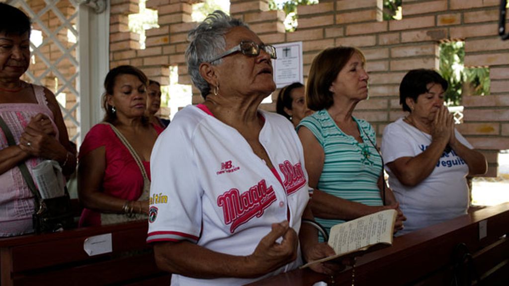 Sentimientos enfrentados tras la muerte de Chávez