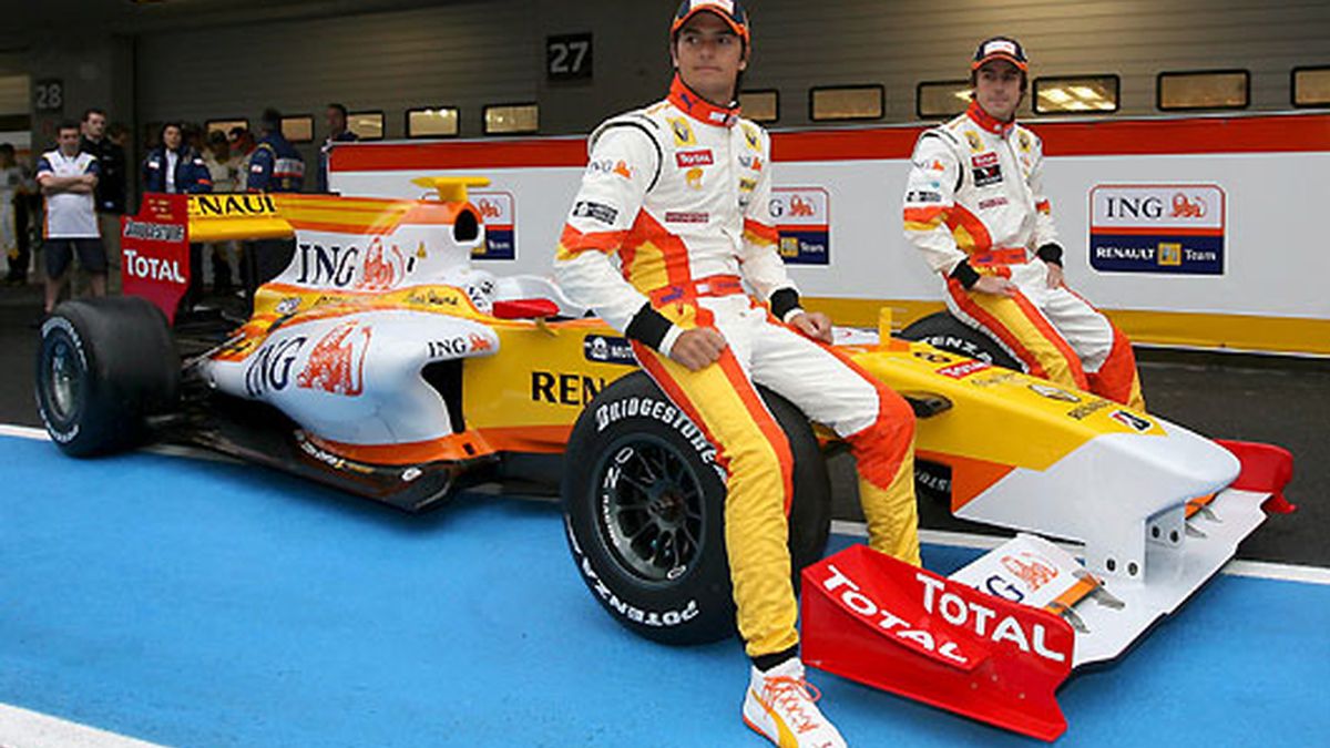 Alonso y Piquet descubren el R-29.