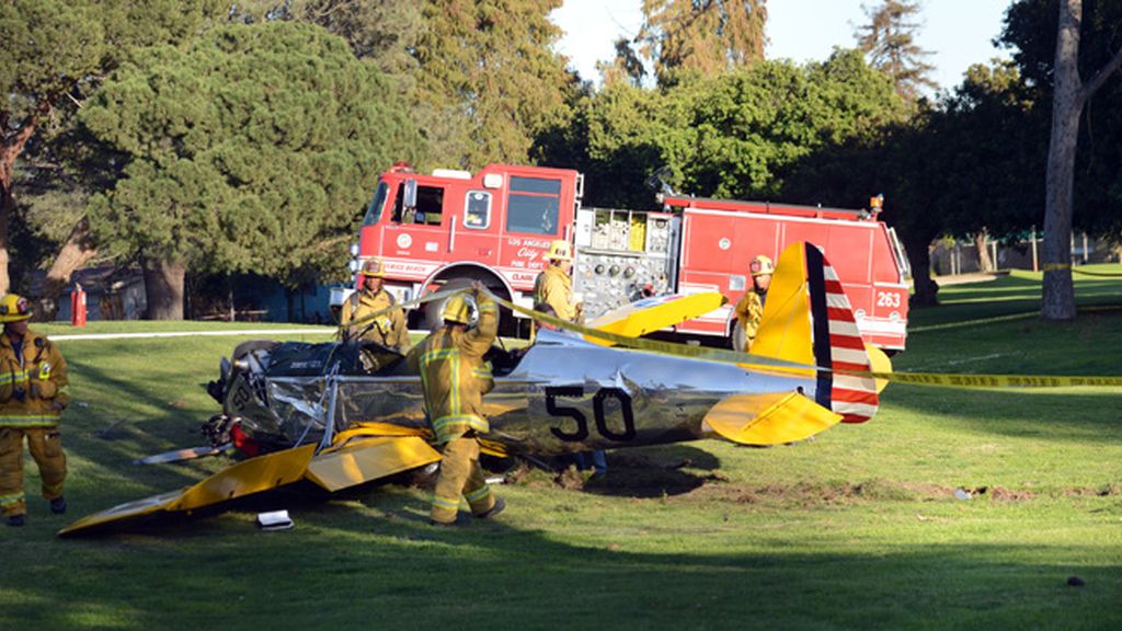 El actor sufre un accidente con una de sus avionetas