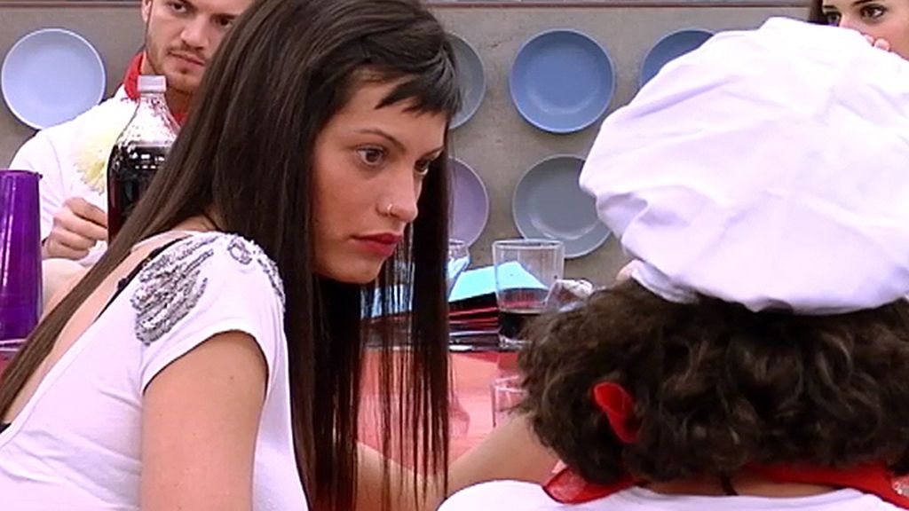 Los veteranos critican a Raky por llevarse bien con los nuevos