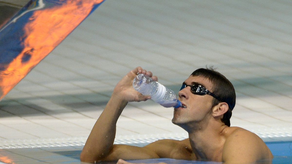 Botella de agua y Phelps