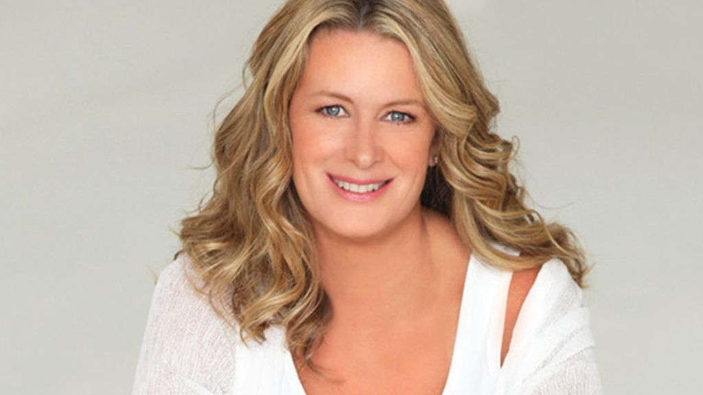 Kristin Hannah autora de El Ruiseñor