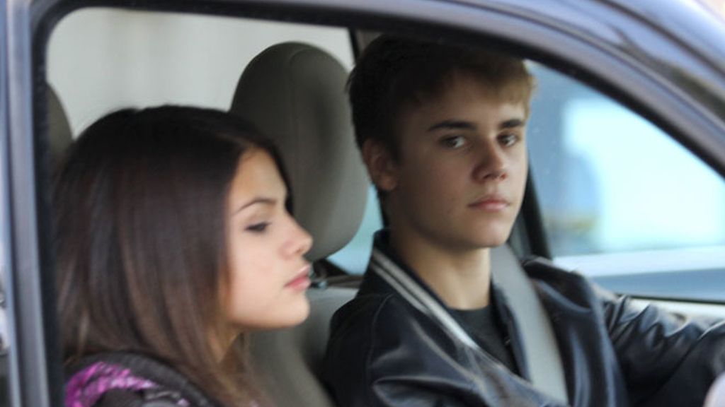 Justin Bieber celebra su 17 cumpleaños junto a Selena Gómez