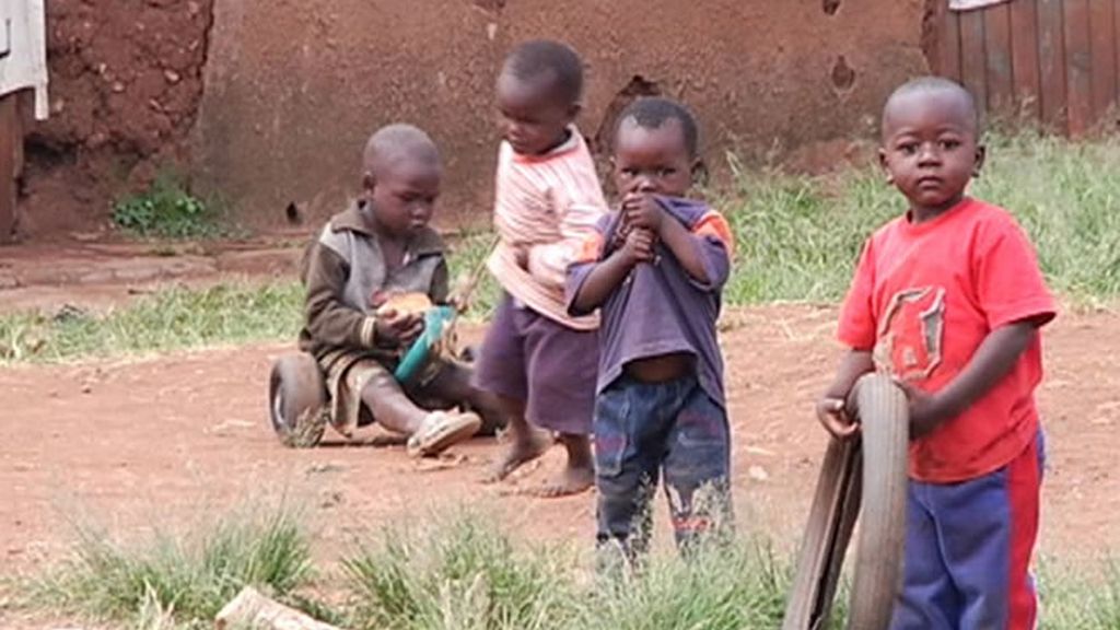 Muchos niños en Kenia tienen la calle como único hogar