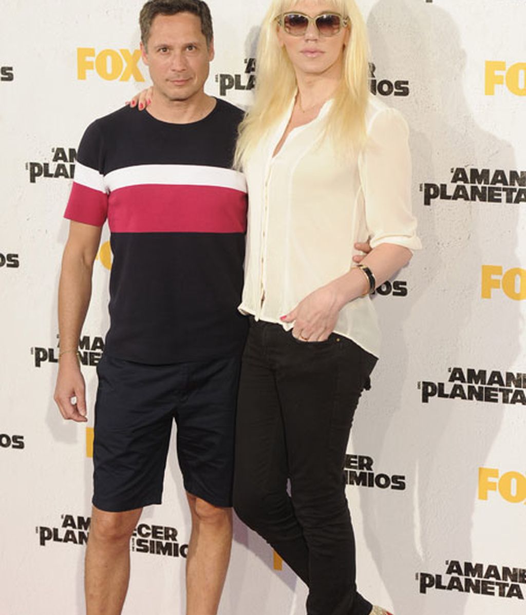 Topacio Fresh junto a Israel Cortes en el 'photocall'