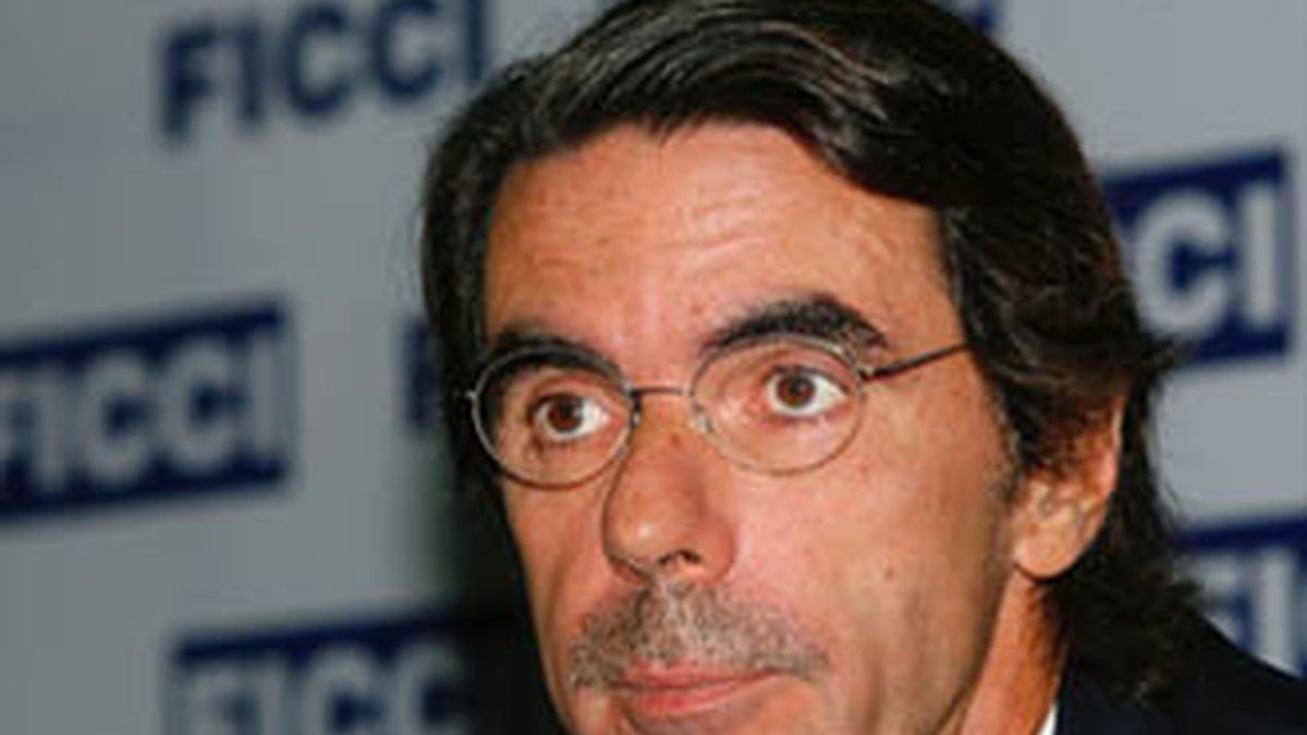 El Tribunal de Cuentas sigue adelante con la investigación de la medalla de Aznar