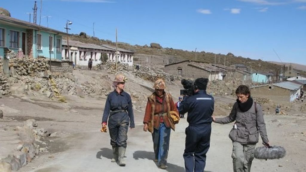 Samanta Villar y el resto del equipo