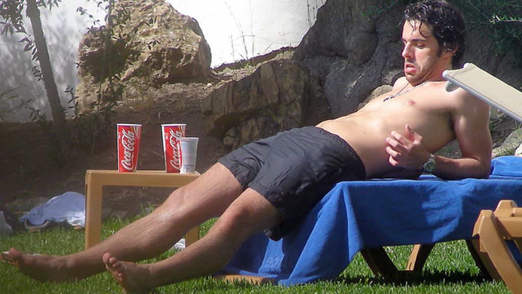 AZNAR