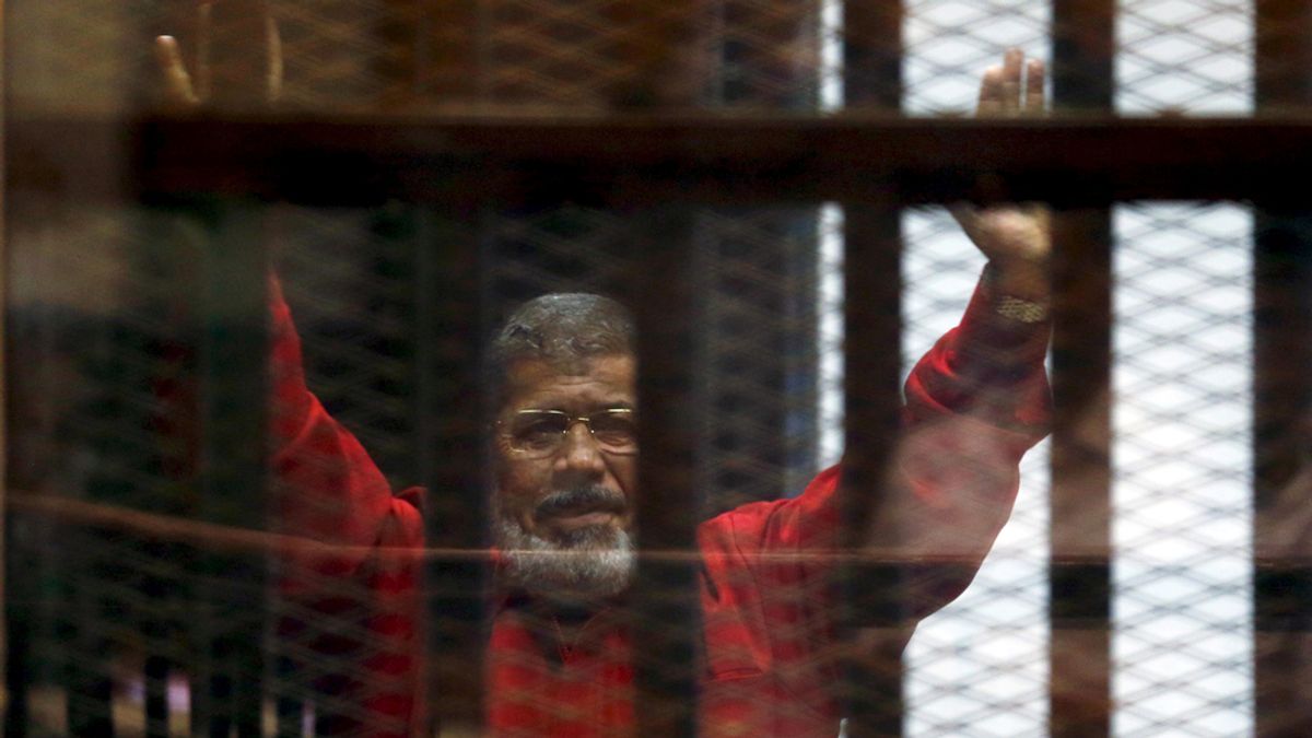 Imponen una nueva cadena perpetua al expresidente egipcio Mursi
