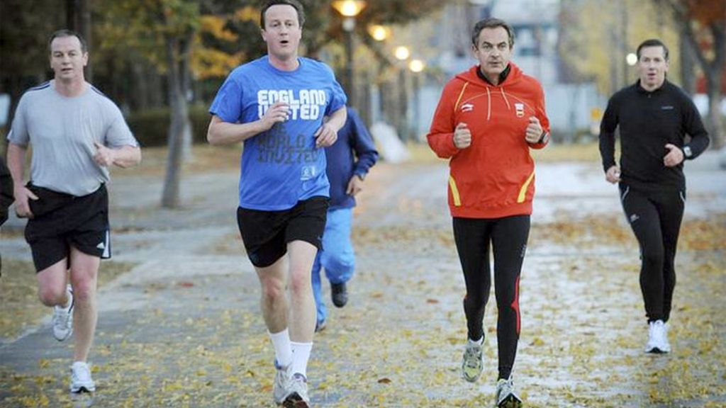 Zapatero y Cameron: dos cuerpos, dos maneras de correr