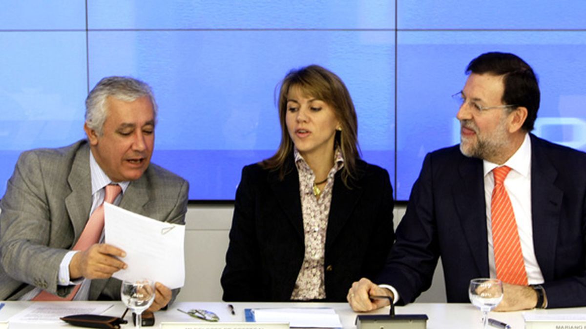 Arenas, Cospedal y Rajoy durante una reunión del partido