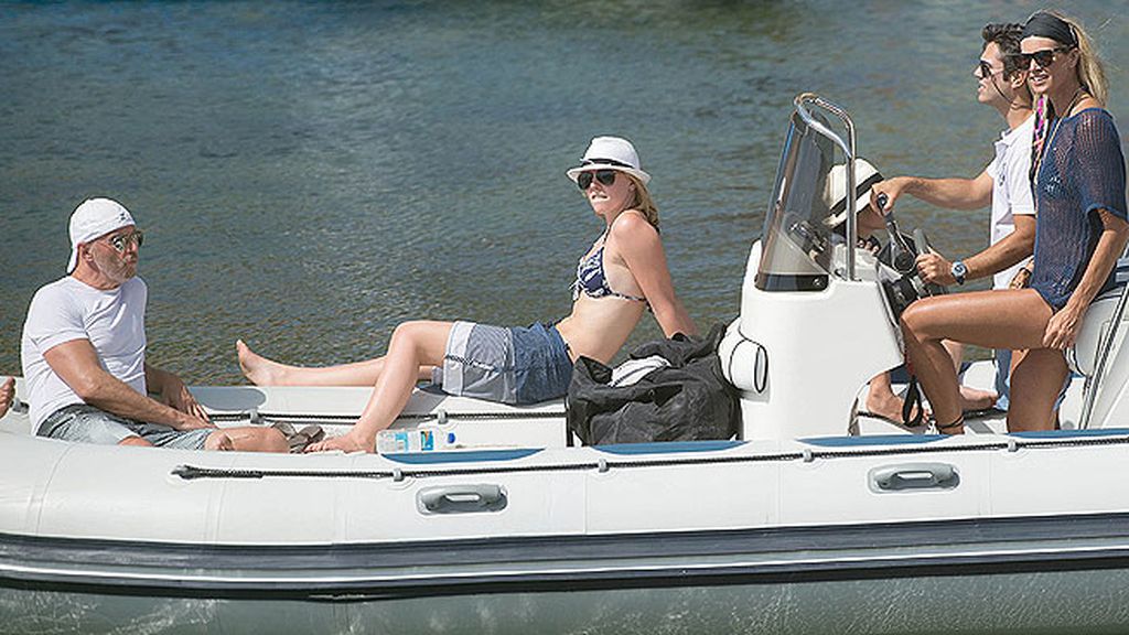 La modelo lució varios modelos en un mismo día