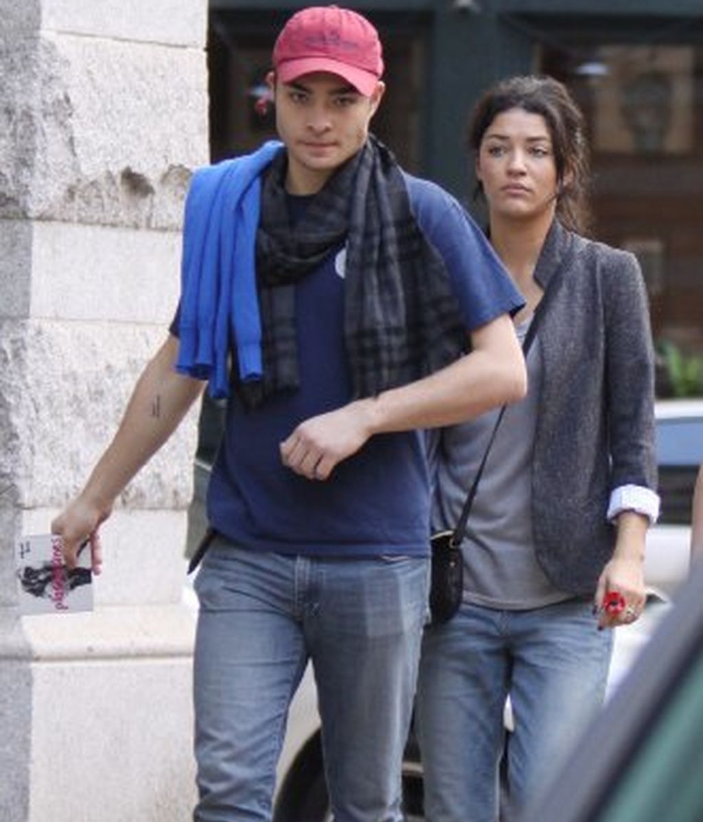 ¿Qué le pasa al pelo de Jessica Szohr?