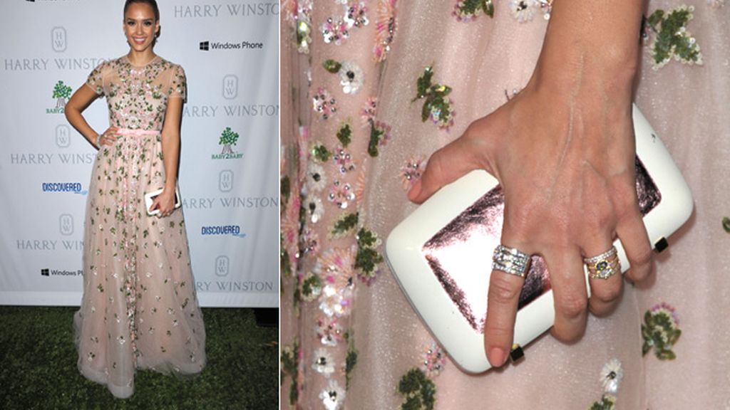 Jessica Alba, con un vestido de la colección Resort 2013 de Valentino