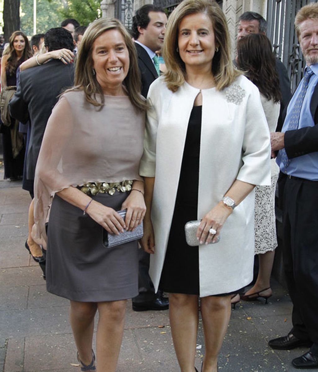 Las ministras de Sanidad y Empleo, Ana Mato y Fátima Báñez, muy contentas