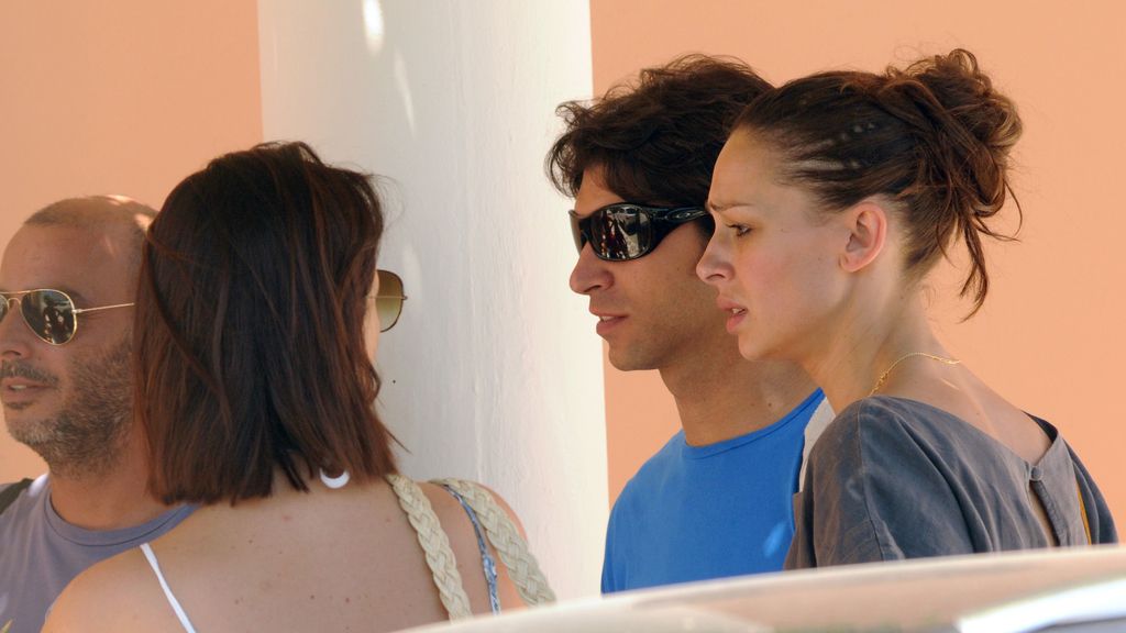 Cayetano y Eva con unos amigos