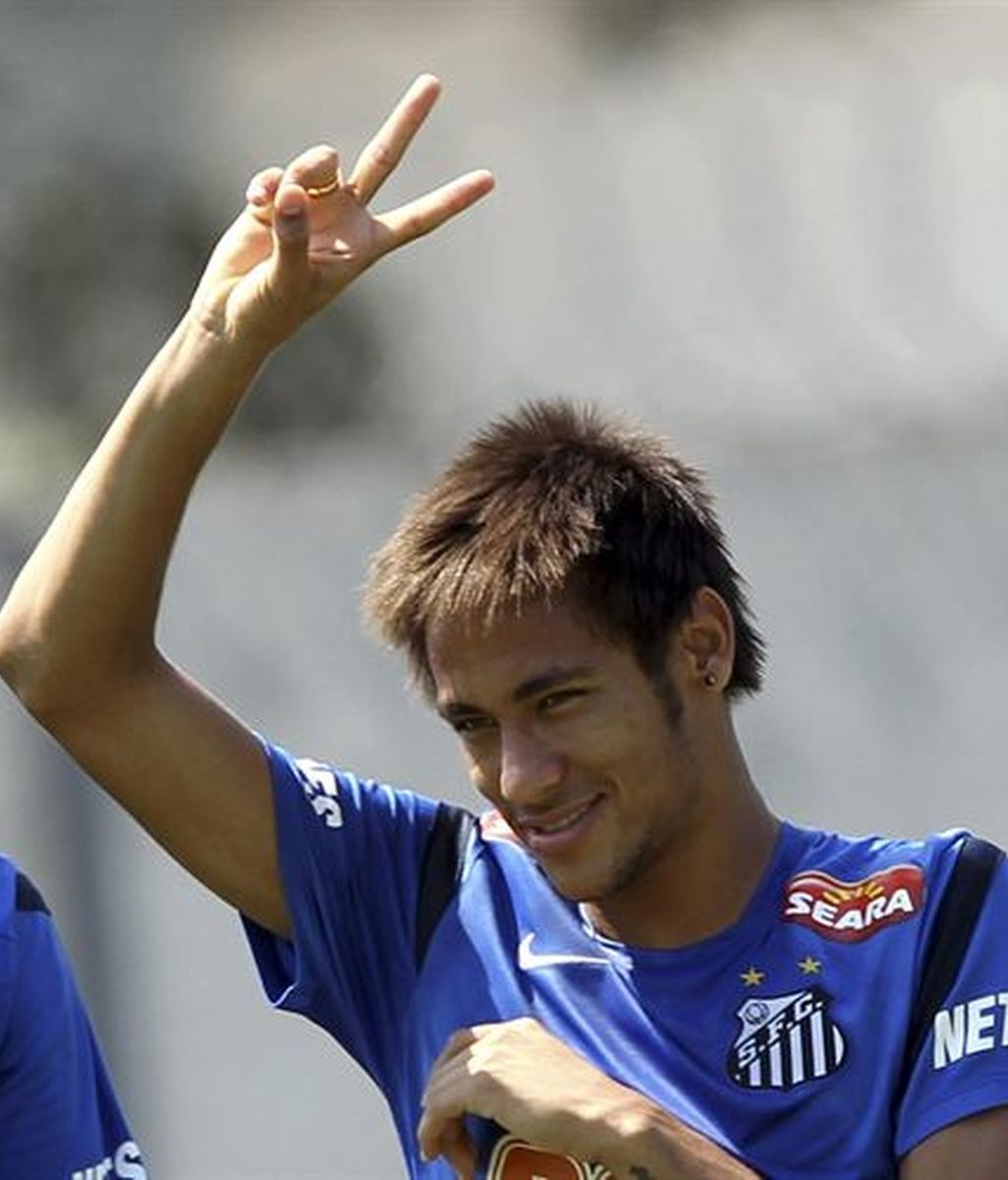 Neymar y el Santos confirman que la decisión está entre dos clubes Neymar y el Santos confirman que la decisión está entre dos clubes