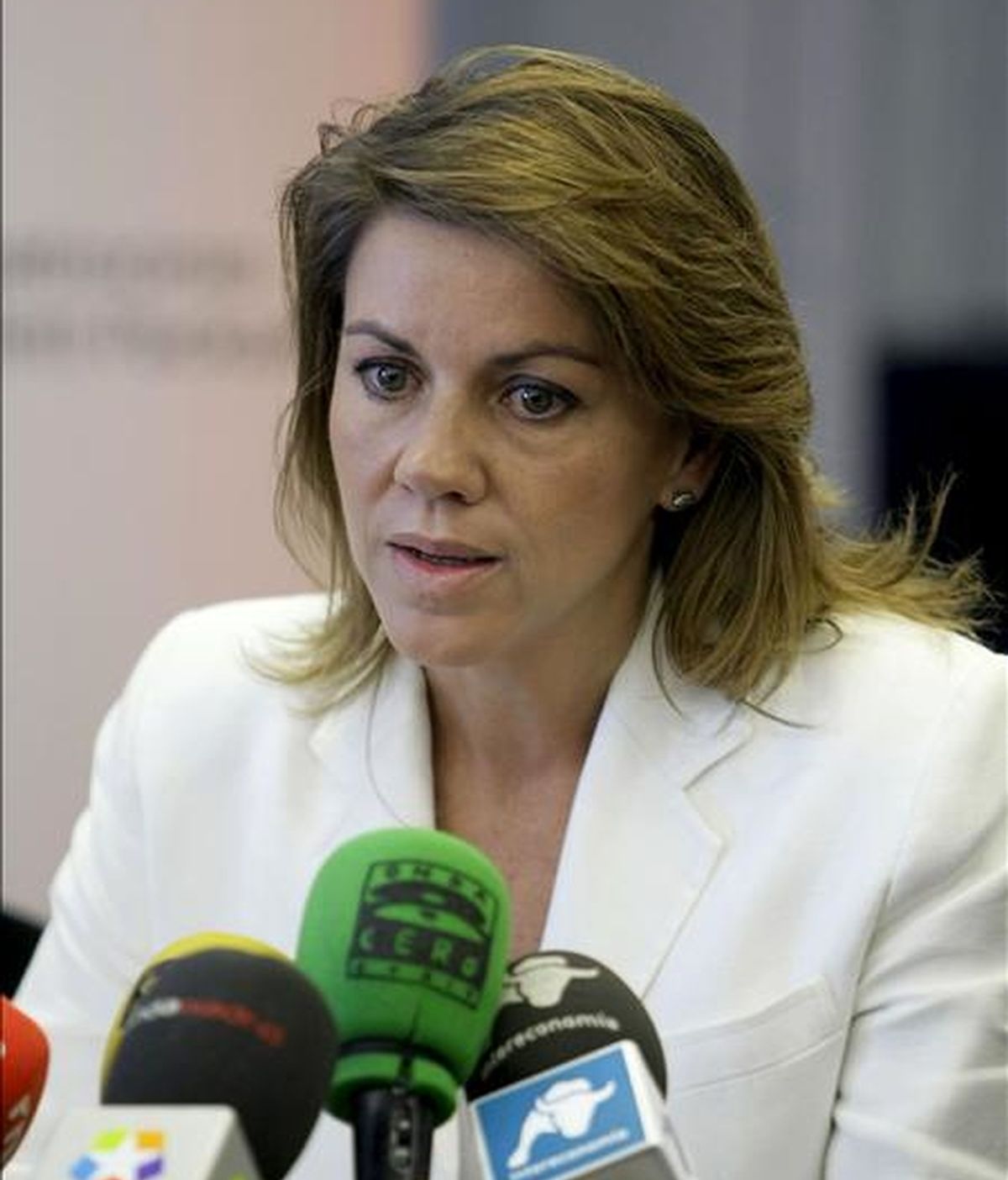 La secretaria general del PP, María Dolores de Cospedal, en la rueda de prensa. Foto: EFE