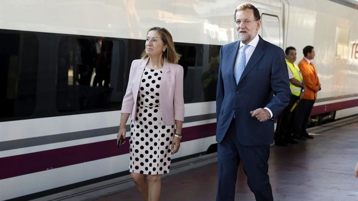 Rajoy inaugura el AVE a Palencia y León con Ana Pastor