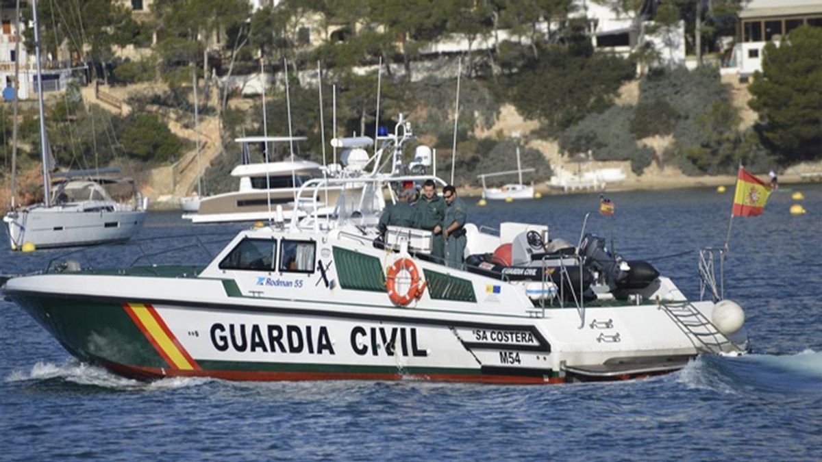 La Guardia Civil interviene 35 atunes rojos pescados ilegalmente en el Campo de Gibraltar en 2015