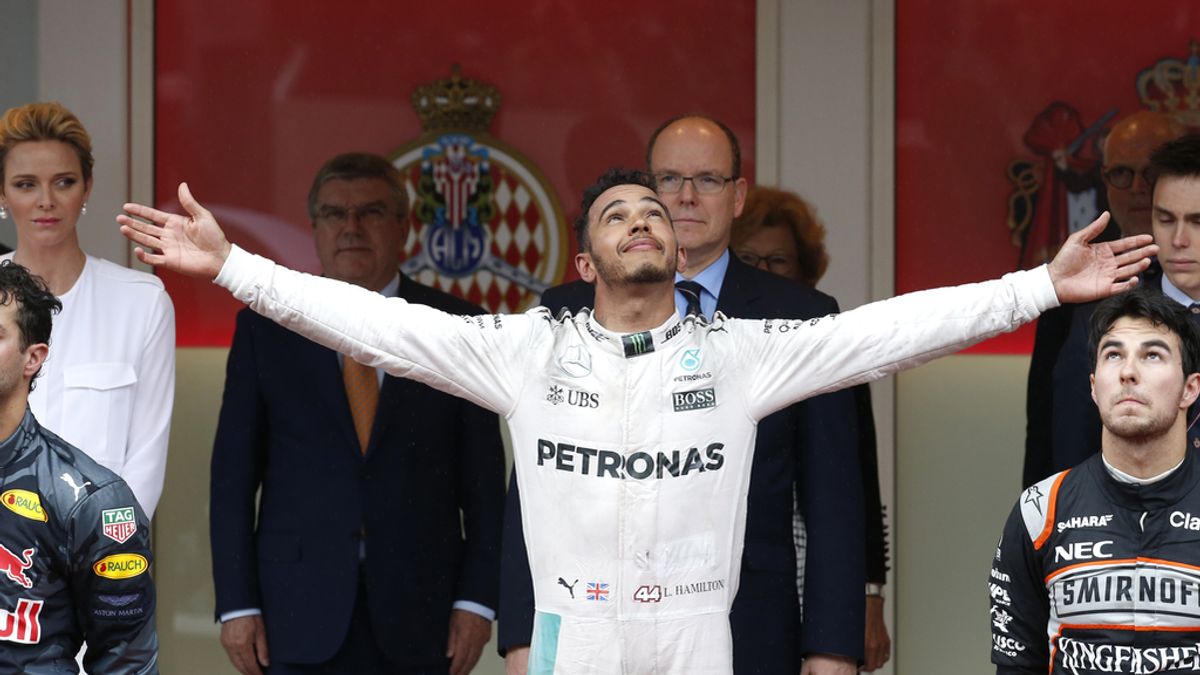 Hamilton gana en Mónaco