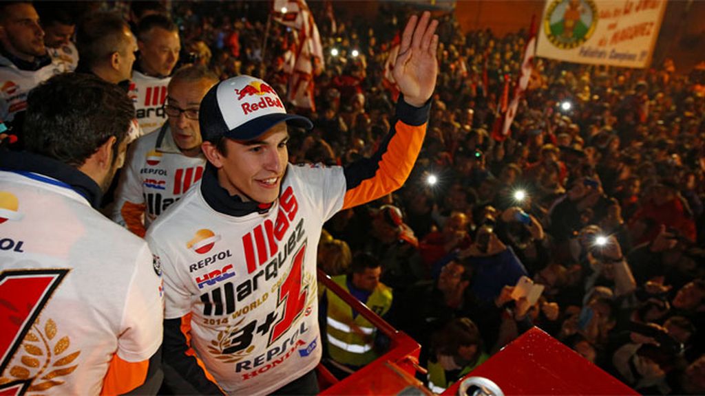 Cervera se rinde a los campeones del mundo