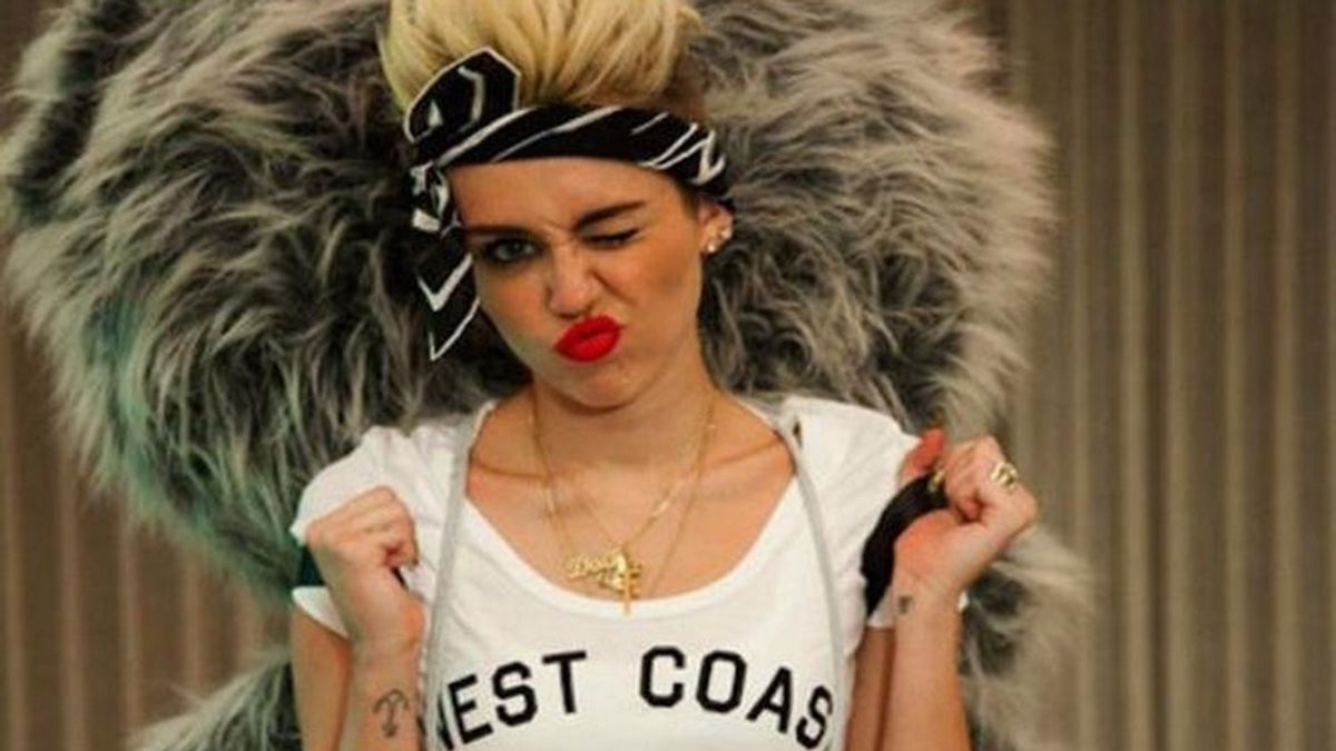 Miley Cyrus invita a Liam Hemsworth a su fiesta de cumpleaños sadomasoquista