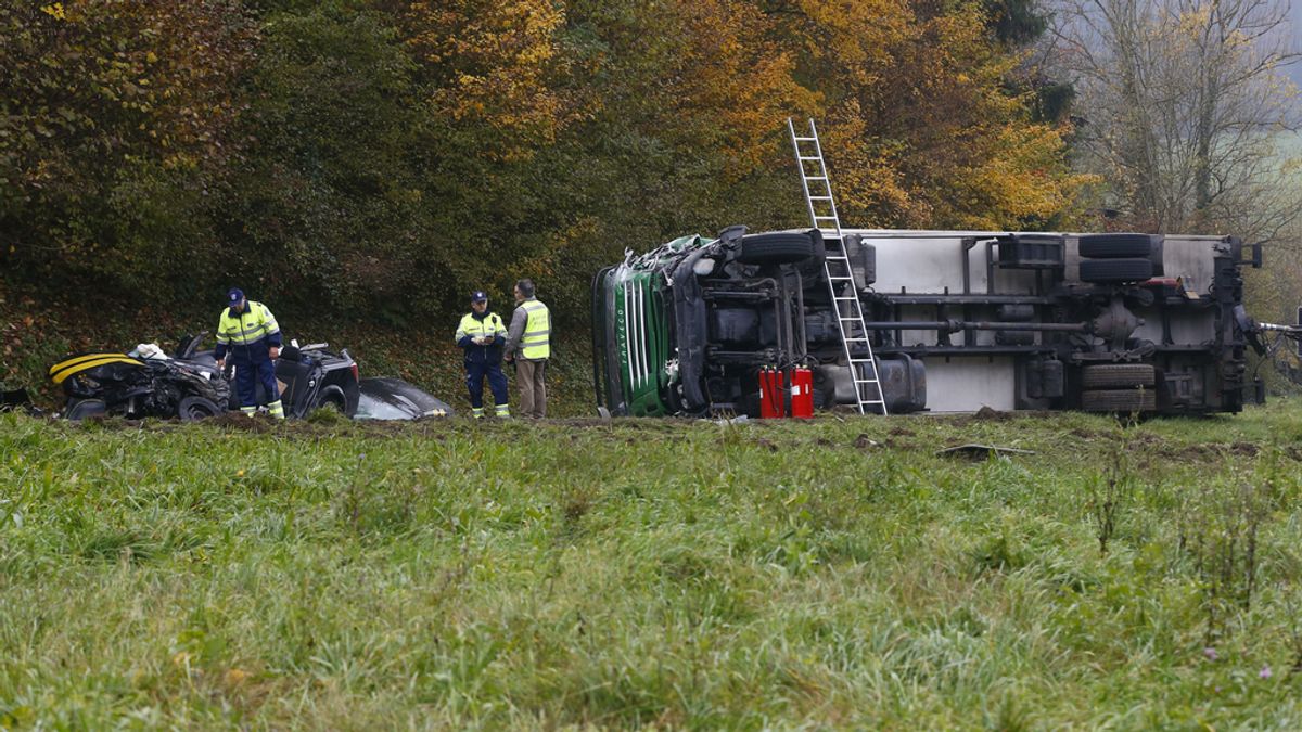 Varios muertos y heridos en un choque de un camión, un autobús y un coche en Suiza