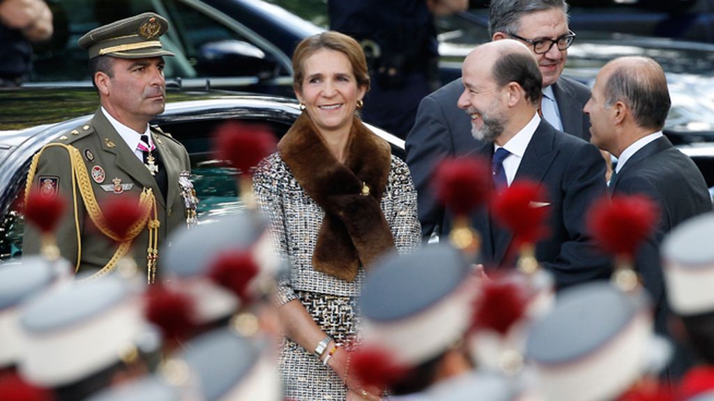 La Infanta Elena, fuera de la Tribuna Real