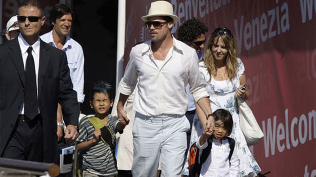 BRAD PITT CON SUS CHICOS