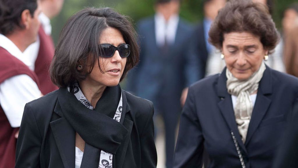 Dolor y grandes recuerdos en el funeral de Seve