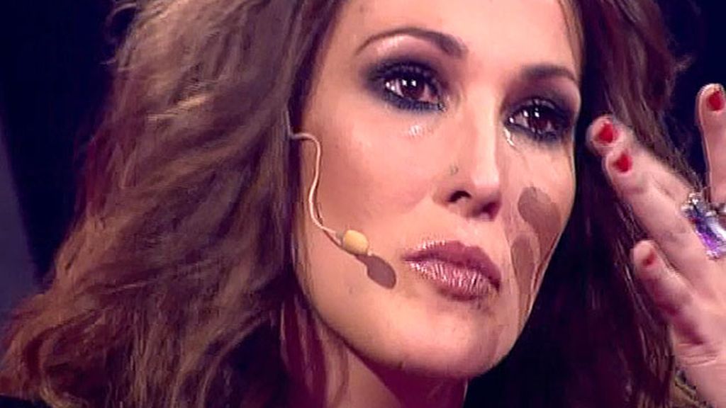 Malú, con mucha congoja, decide salvar a Iolanda