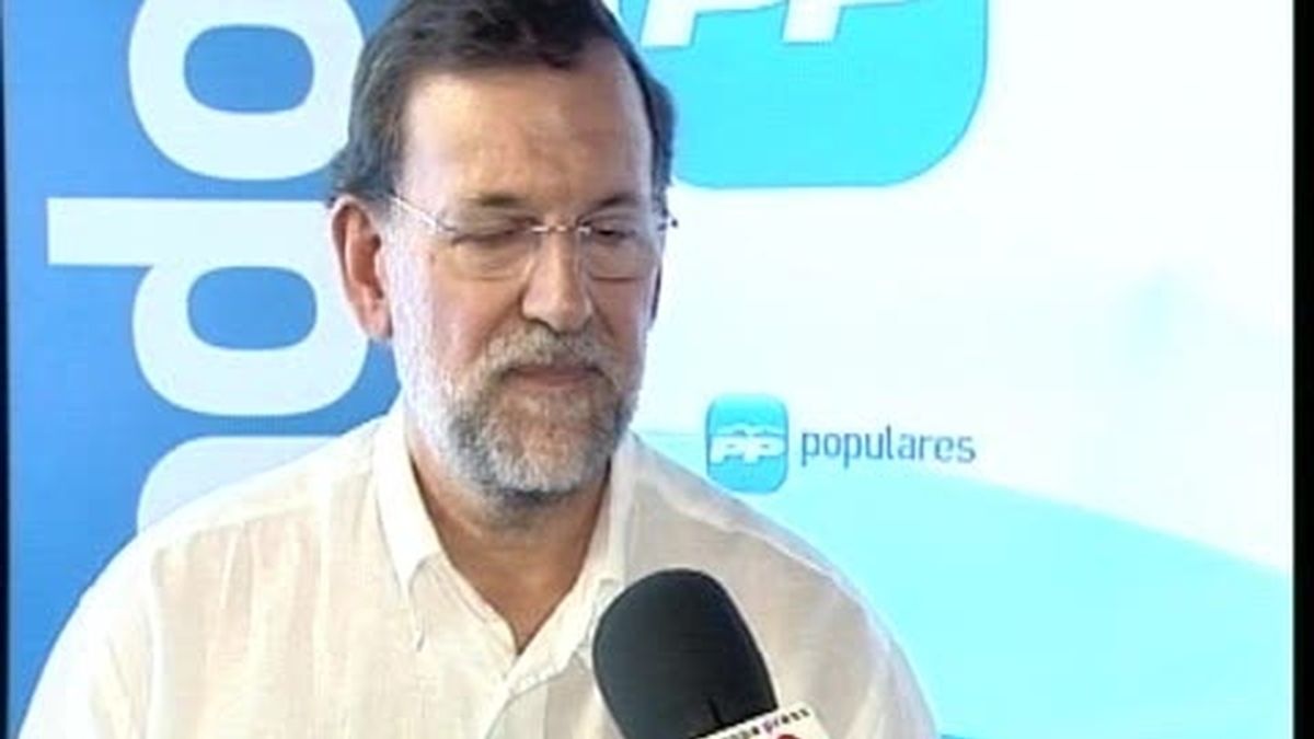 Rajoy defiende a Aznar