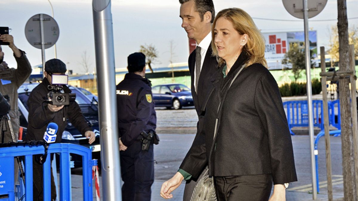 La Infanta Cristina y Urdangarin acuden a declarar por el caso Nóos