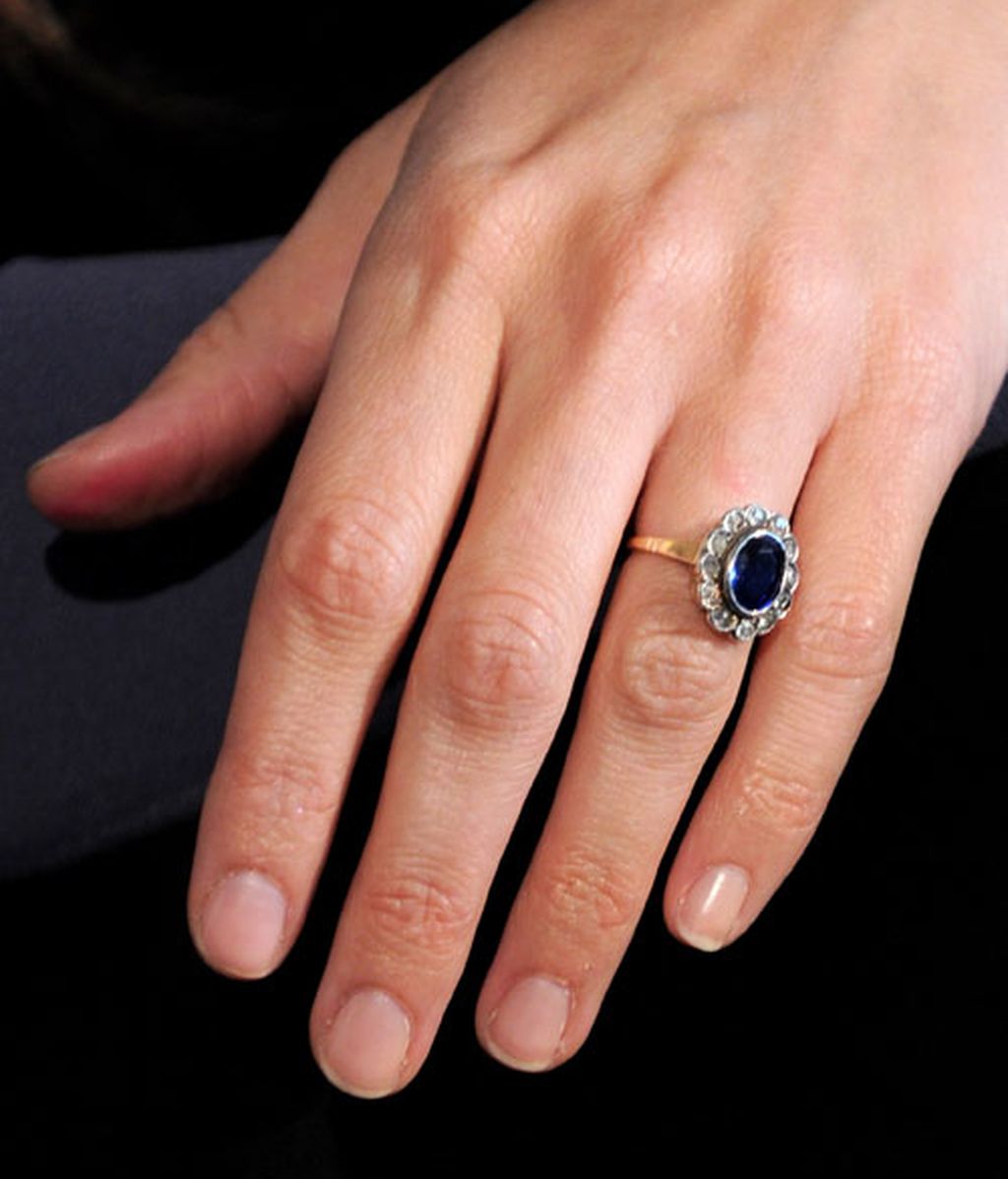 Anillo a juego con el vestido