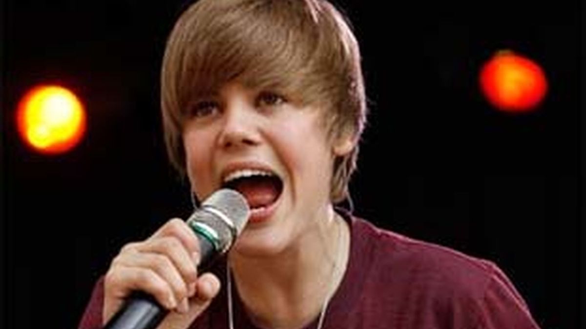 Un cantante de la talla de Bieber no debería ofenderse por este tipo de complots. Foto: AP