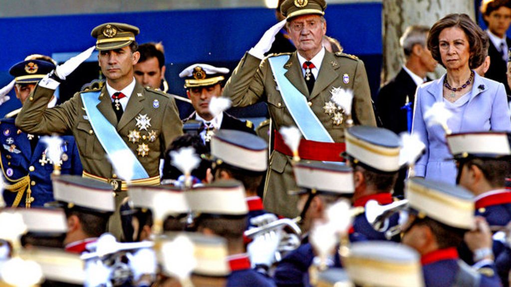 El Príncipe debuta presidiendo el 12 de octubre, marcado por los recortes