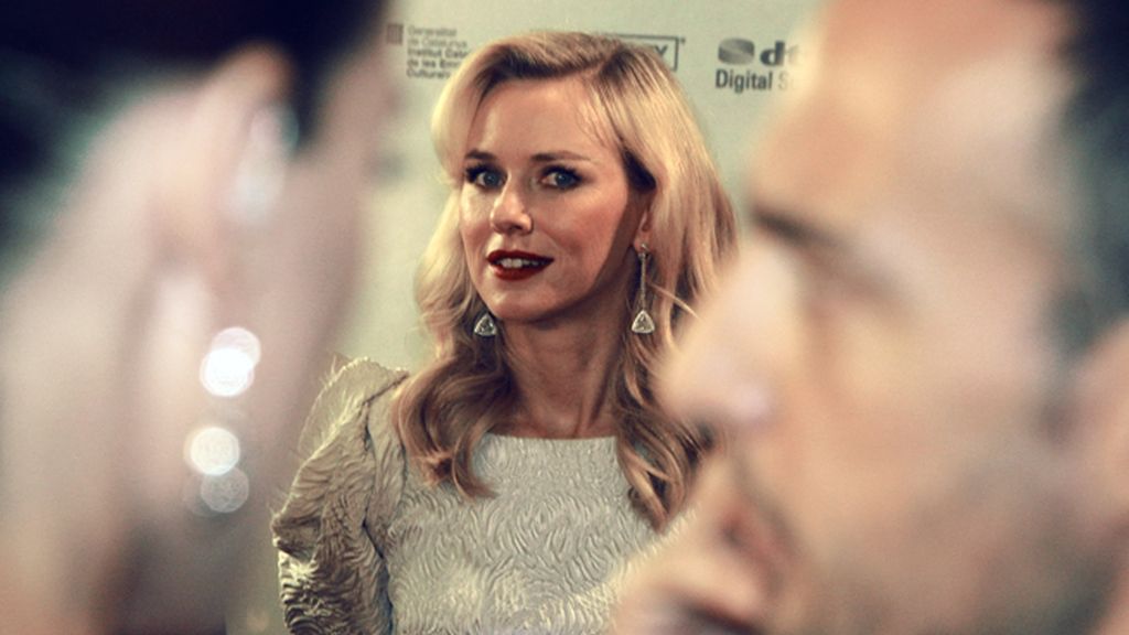 Naomi Watts esperaba para ser entrevistada en directo por Raquel Sánchez-Silva