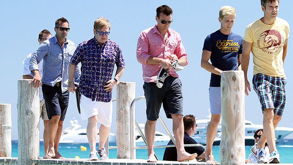 El cantante disfrutó de un paseo en zodiac