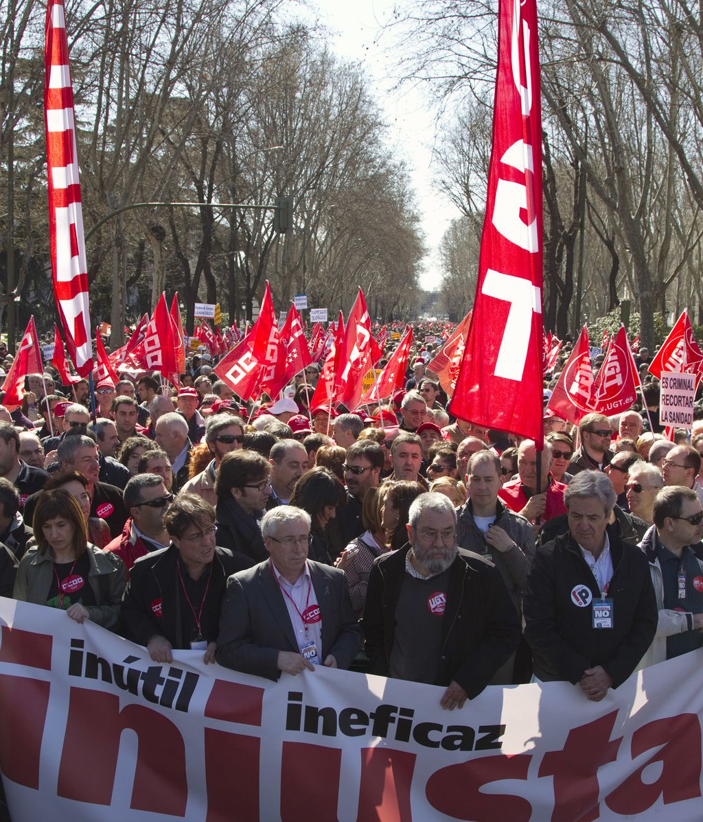 Cándido Méndez e Ignacio Fernández Toxo al frente de la manifestación en Madrid contra la reforma laboral