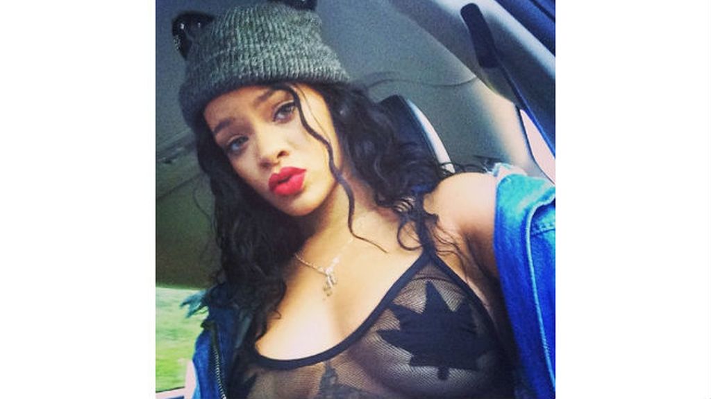 Rihanna ha librado un salvaje cruzada por su libertad de enseñarlo todo en Instagram... éste es de sus selfies más discretos