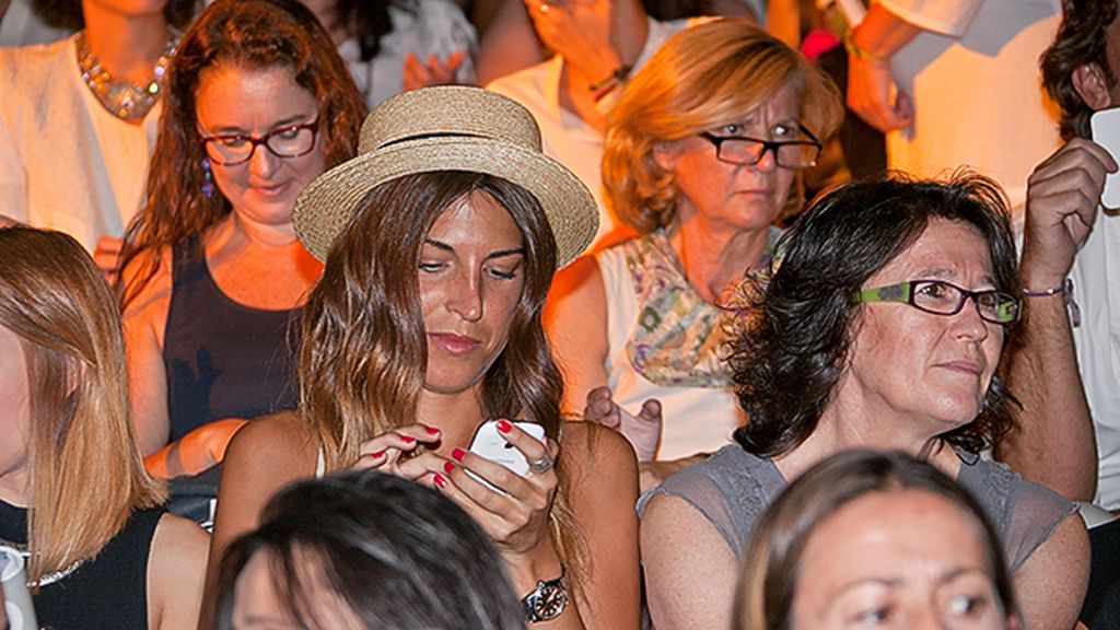 Público Agata R. de la Prada Primavera/Verano 2014